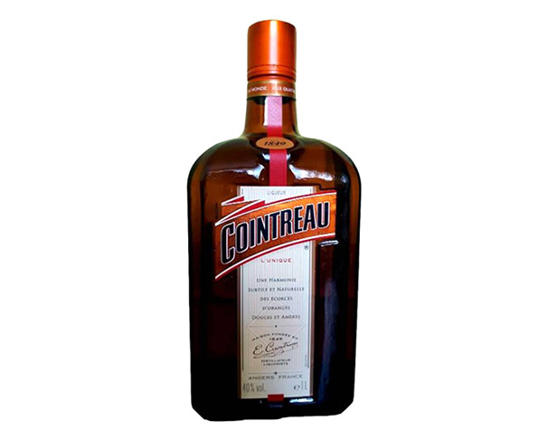 Ликер КУАНТРО 40% 700мл / интернет-магазин напитков Лоза в Улан-Удэ