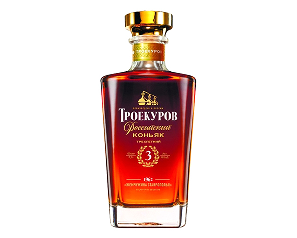 Коньяк России ТРОЕКУРОВ 5 лет 500мл / интернет-магазин напитков Лоза в Улан-Удэ