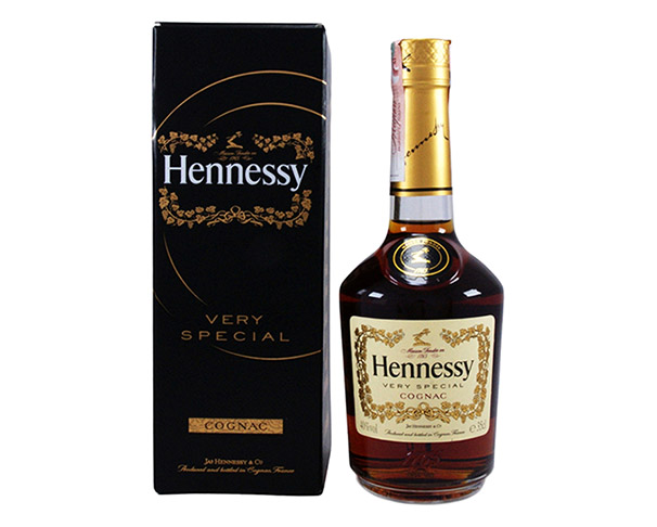 Коньяк ХЕННЕССИ VS 700мл п/у / интернет-магазин напитков Лоза в Улан-Удэ