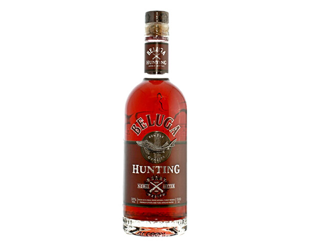 Ликер БЕЛУГА Хантинг ягодный 38% 500мл / интернет-магазин напитков Лоза в Улан-Удэ