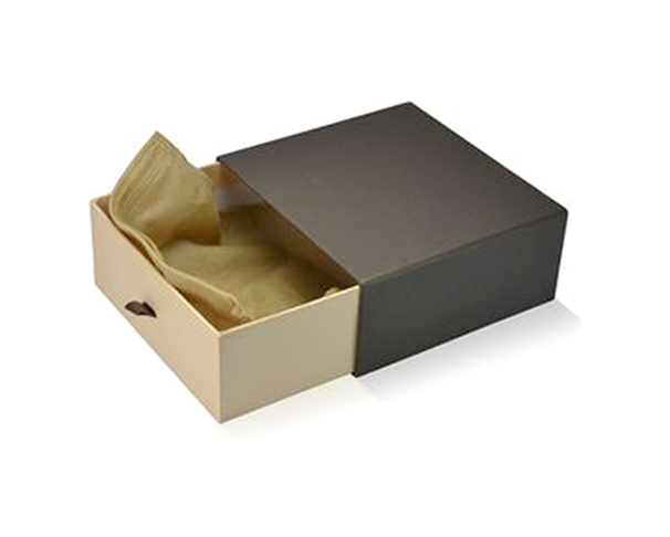 Коробка сувенирная выдвижная узорная / интернет-магазин напитков Лоза в Улан-Удэ