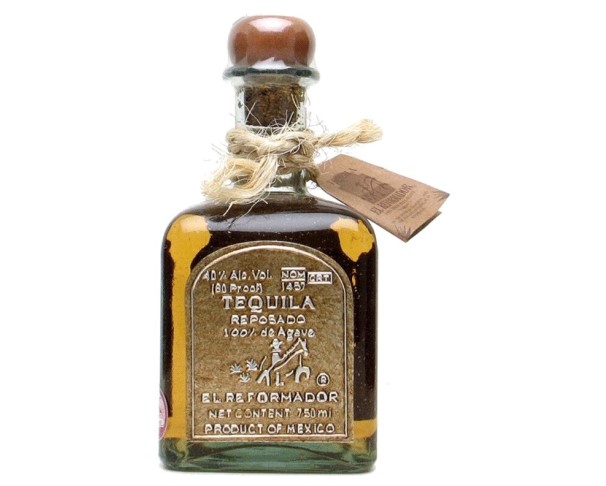 Текила ЭЛЬ РЕФОРМАДОР Репосадо 40% 750мл / интернет-магазин напитков Лоза в Улан-Удэ