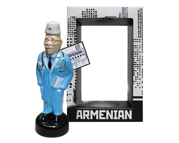 Коньяк СЕМЬ ЗВЕЗД КВ 7 лет Врач 40% 330мл п/у / интернет-магазин напитков Лоза в Улан-Удэ