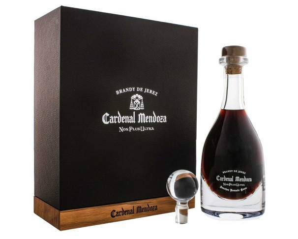 Бренди КАРДИНАЛ МЕНДОЗА Херес Солера Гран Рез. Нон Плюс 50 лет 45% 500мл п/у  / интернет-магазин напитков Лоза в Улан-Удэ