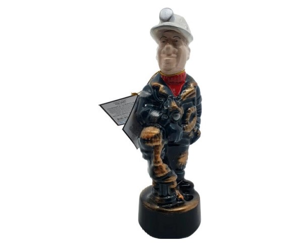 Коньяк СЕМЬ ЗВЕЗД КВ 7 лет Шахтер 40% 330мл п/у / интернет-магазин напитков Лоза в Улан-Удэ