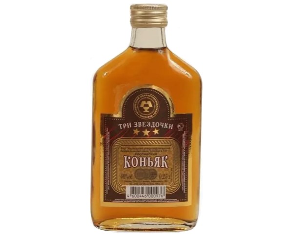 Коньяк НАРОЧЬ Три звездочки 40% 350мл фляжка (Беларусь) / интернет-магазин напитков Лоза в Улан-Удэ